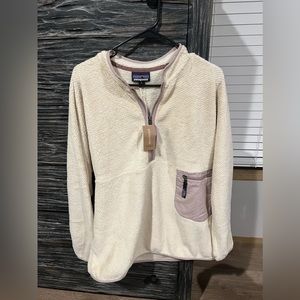 Women’s Patagonia pullover